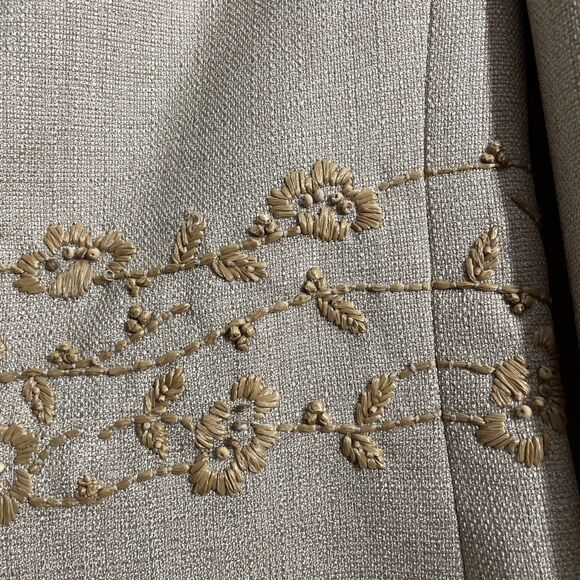 Kasper ASL Skirt Suit Embroidered Blazer with Matching Skirt Size 12 - Picture 3 of 16